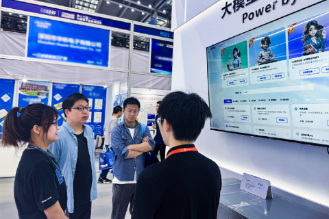 AI行业大模型与硬件深度融合，打通客户AI落地最后一公里